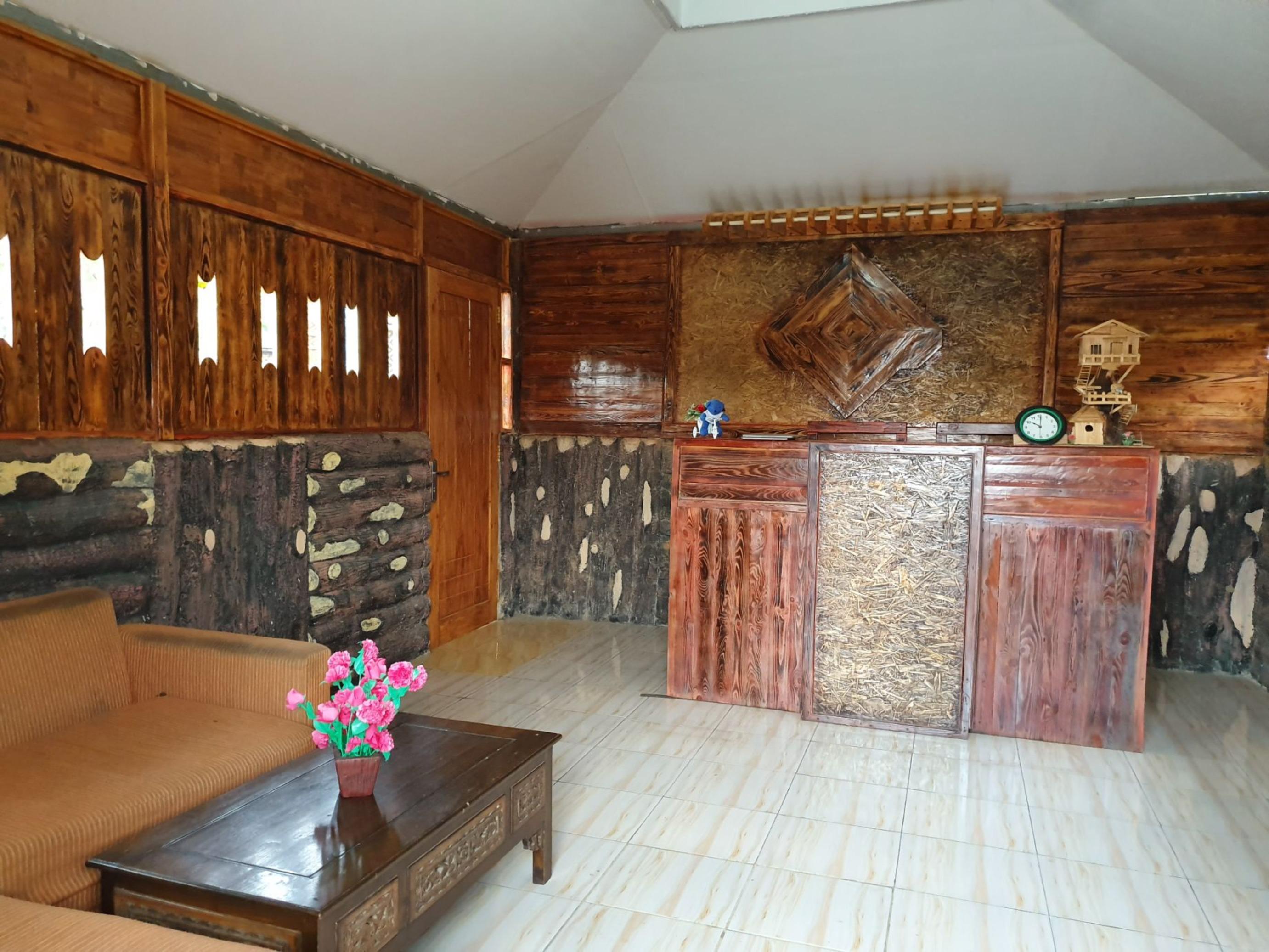 ホテル Reddoorz At Kampung Istal ボゴール エクステリア 写真