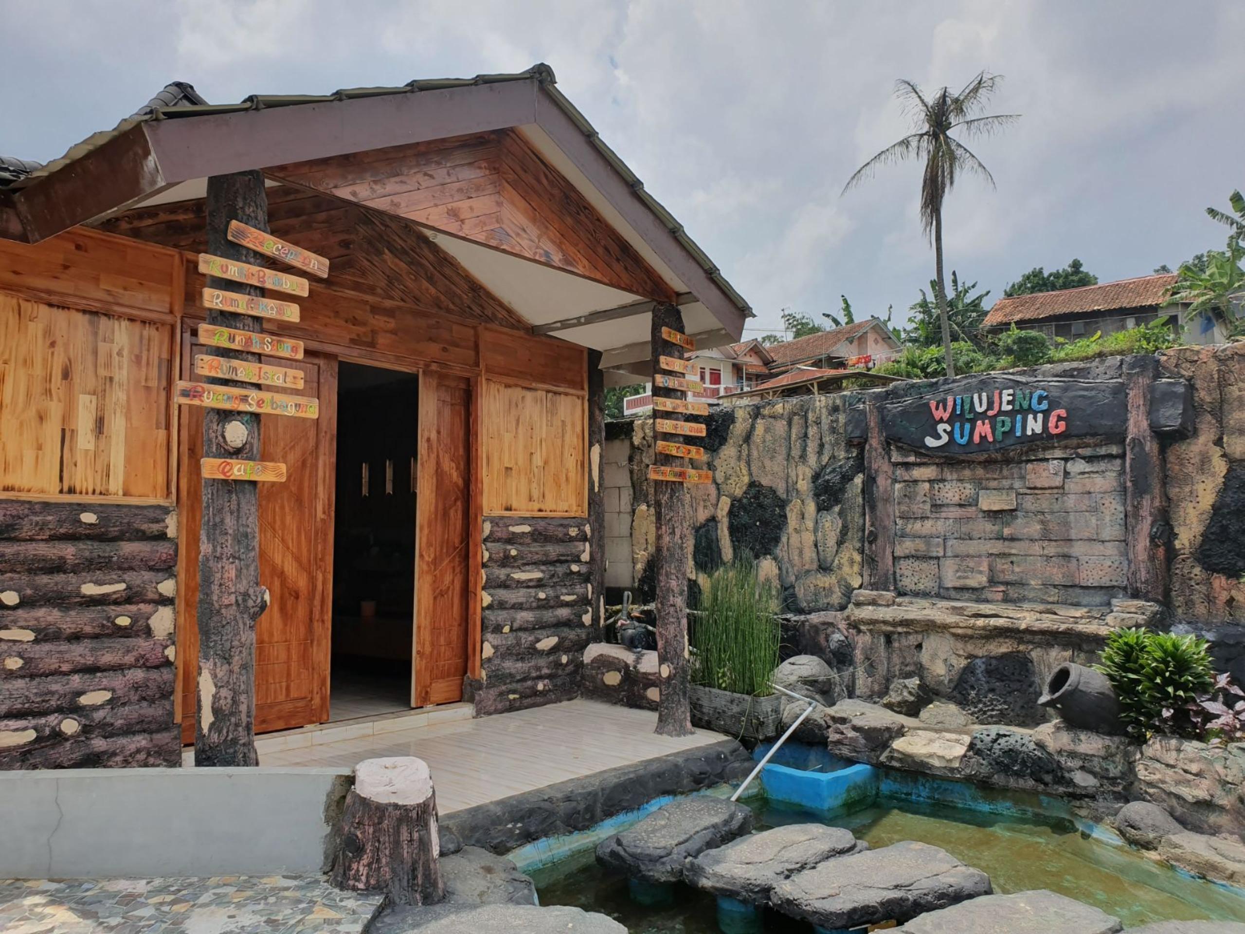 ホテル Reddoorz At Kampung Istal ボゴール エクステリア 写真