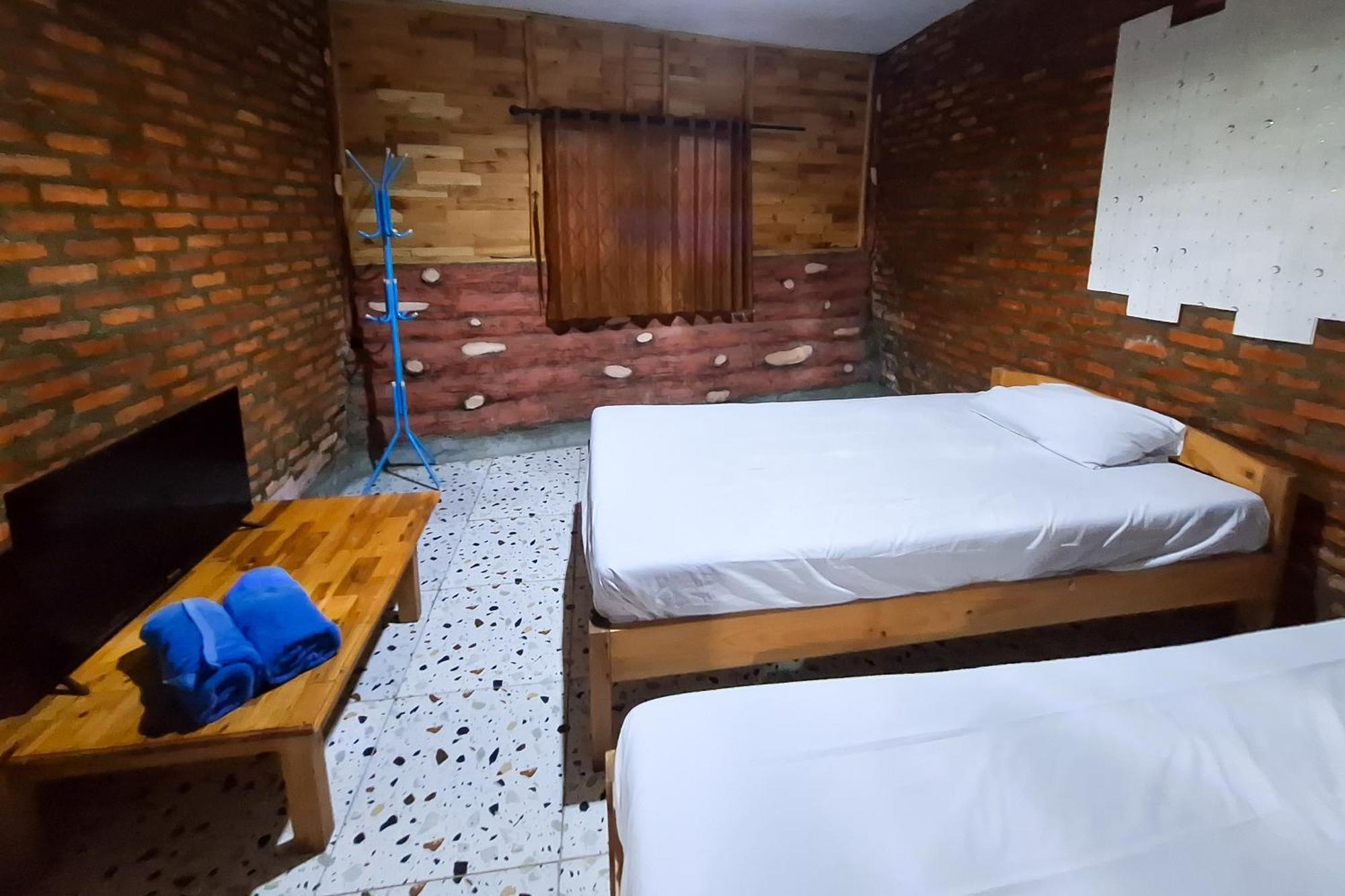 ホテル Reddoorz At Kampung Istal ボゴール エクステリア 写真