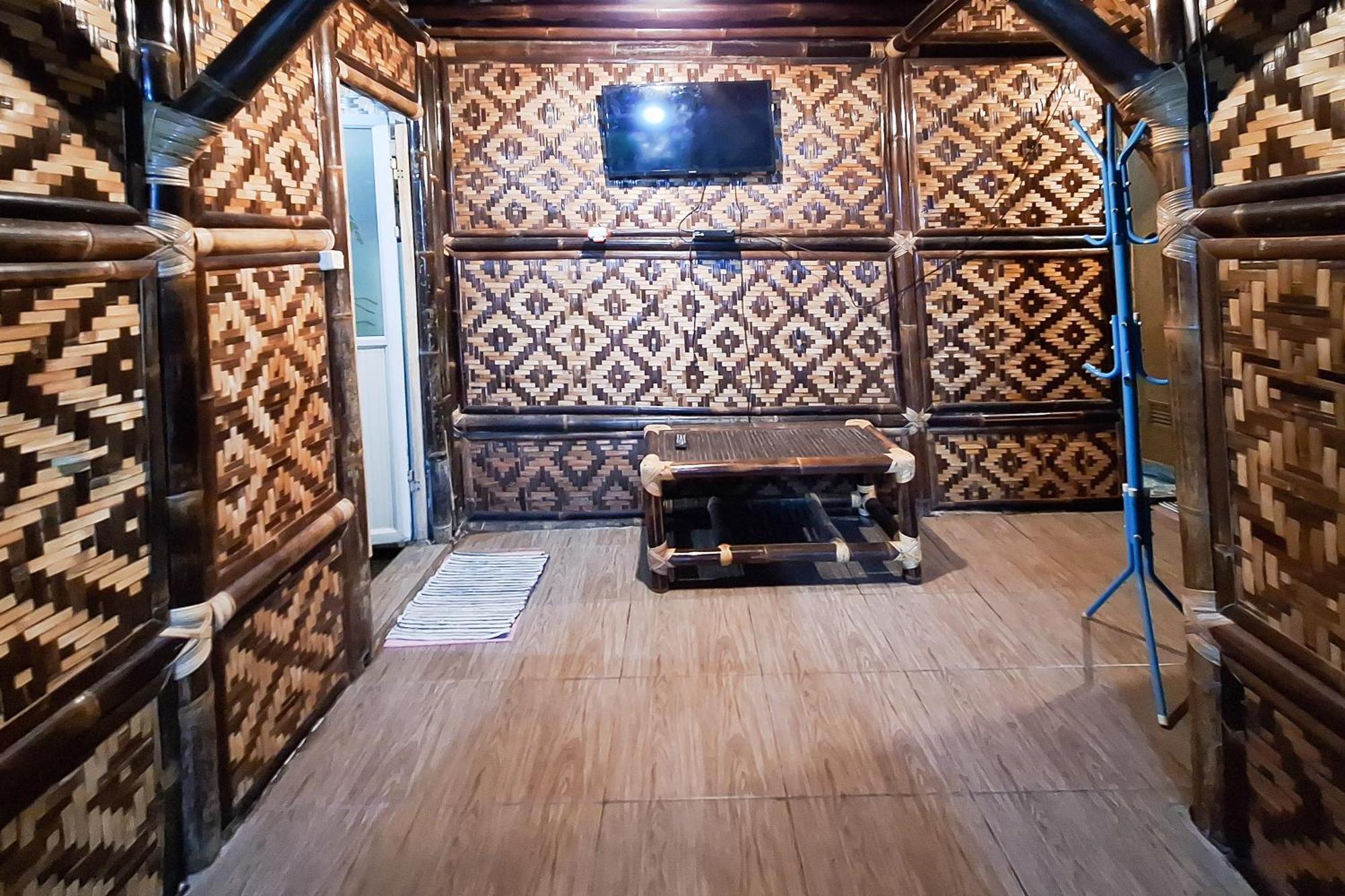 ホテル Reddoorz At Kampung Istal ボゴール エクステリア 写真